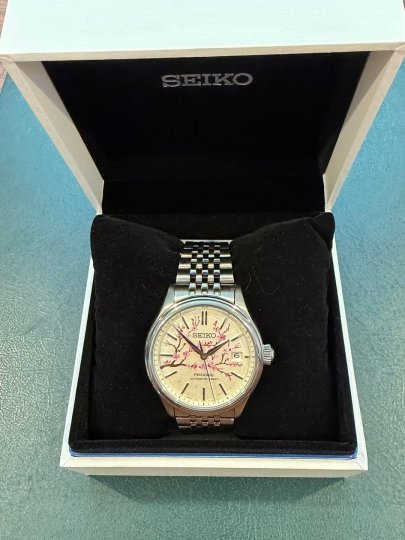 Reddit post in r/Watches: [Seiko] Hand Painted Seiko to commemorate Japan Honeymoon!