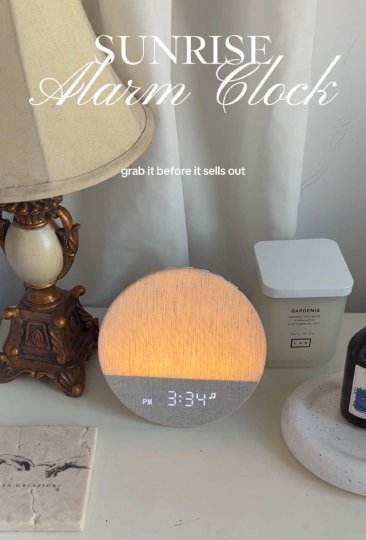 TikTok post by @dainty.nugs: This Sunrise alarm clock is perfect for people who aren’t morning people! this will mimic…