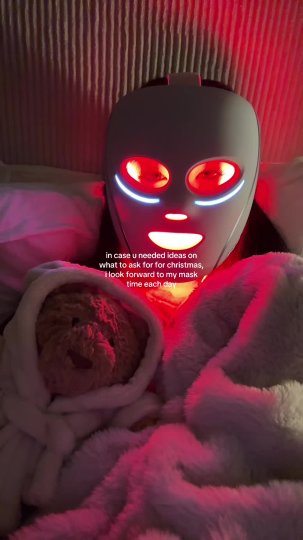 TikTok post by @hannahsophiakim: i loveeee my @Shark Beauty cryoglow