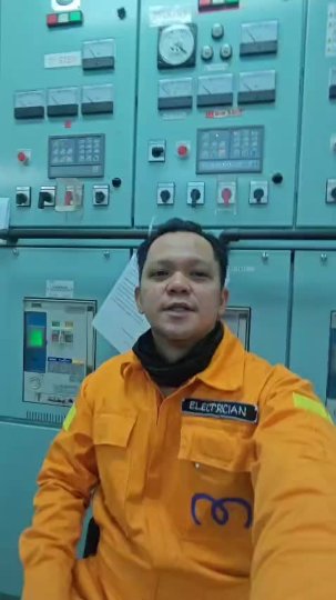 TikTok post by @holidayesim: Ron, a seafarer in Canada, endorses Holiday eSIM as an easy and fast solution for…