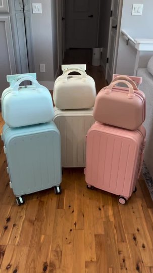 TikTok post by @sonicxmaxfinds: The best carry on luggage’s! #Temu #shoptemu #Temufinds #temustyle #temu #travelfinds…