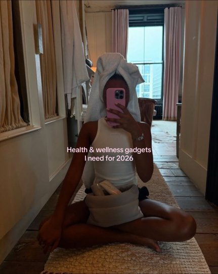 TikTok post by @hannarosecarlson: @omniluxled @Shark Beauty @Dr. Dennis Gross Skincare @Hatch for Sleep @ouraring @medicube…