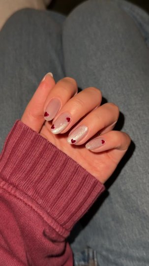 TikTok post by @heluviee: back to round nails <33 a little refresh + a valentines mani 💞 #sallybeautypartner…