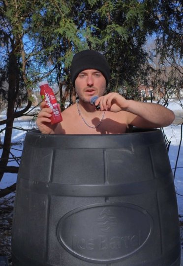 TikTok post by @chase_bandolik: #ad Cold plunge ✅ Cold-pressed ✅ Recovery never tasted this good 💦🍉 @Evolution Fresh