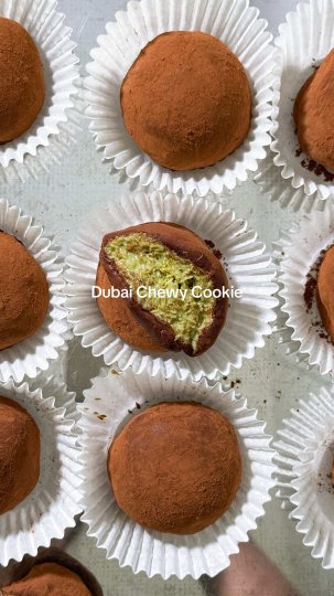 TikTok post by @jesswangpastry: Foolproof Dubai Chewy Cookie 🍫💚 No more burning fingers or rock hard marshmallow here…