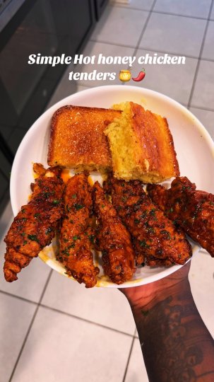 TikTok post by @swaginthekitchen: Ya making this simple hot honey chicken tender recipe ??