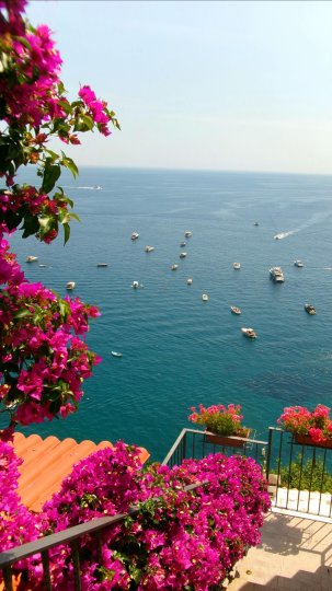 TikTok post by @jodiee0503: Kodak Pixpro FZ55 in Italy 📷 Settings: programme ae, vivid, cloudy