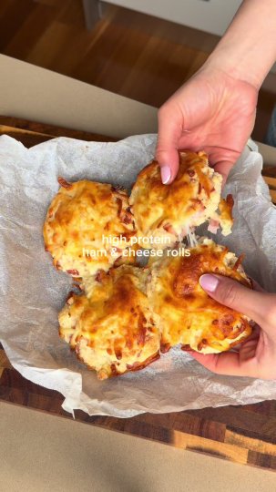 TikTok post by @julzhealth: High Protein Ham & Cheese Rolls 18g of protein in each 💪🏼 250g (1 cup) cottage cheese…
