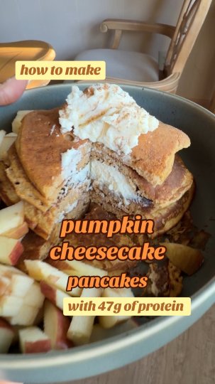 TikTok post by @gigi_atee: 🥞🎃 PUMPKIN CHEESECAKE PROTEIN PANCAKES Pancakes: • 70g low-fat cottage cheese • 40g oats…