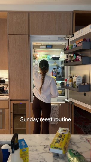 TikTok post by @laurentiby: Sunday reset routine vlog ☔️🏙️🧸